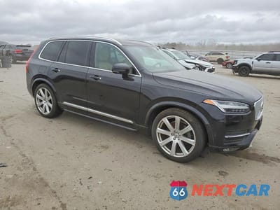 Czwarte zdjęcie samochodu z boku: 2016 VOLVO XC90 T6 VIN:YV4A22PN5G1002811 - miniatura