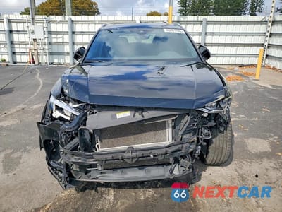 Piąte zdjęcie samochodu w środku: 2023 AUDI Q3 PREMIUM S LINE 45 VIN:WA1DECF31P1090537 - miniatura