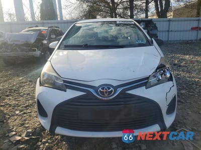 Piąte zdjęcie samochodu w środku: 2015 TOYOTA YARIS 5-DOOR L VIN:VNKKTUD35FA036482 - miniatura