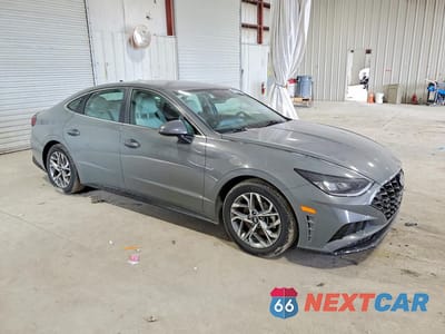 Czwarte zdjęcie samochodu z boku: 2023 HYUNDAI SONATA SEL VIN:KMHL64JA9PA258057 - miniatura