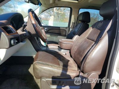 Zdjęcie 7 z 13 samochodu: 2011 CADILLAC ESCALADE PLATINUM HYBRID VIN:XGYS4DEF3BR320133 - miniatura