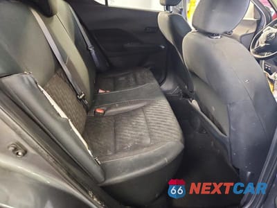 Zdjęcie 10 z 12 samochodu: 2021 NISSAN KICKS S VIN:3N1CP5BV1ML494542 - miniatura