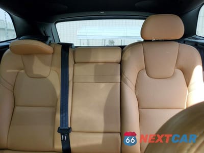 Zdjęcie 10 z 13 samochodu: 2018 VOLVO XC60 T5 INSCRIPTION VIN:YV4102RL2J1037413 - miniatura