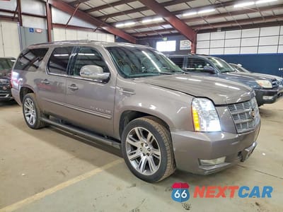 Czwarte zdjęcie samochodu z boku: 2013 CADILLAC ESCALADE ESV PREMIUM VIN:1GYS4JEF6DR312271 - miniatura