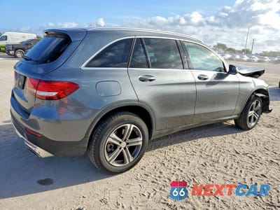 Trzecie zdjęcie samochodu z tyłu: 2017 MERCEDES-BENZ GLC 300 VIN:WDC0G4JB6HF116874 - miniatura