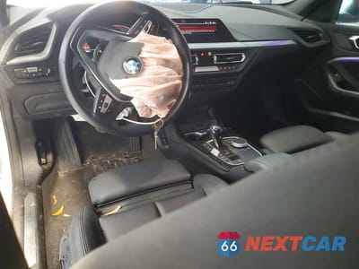 Zdjęcie 8 z 12 samochodu: 2024 BMW 228I VIN:WBA53AK00R7R13178 - miniatura