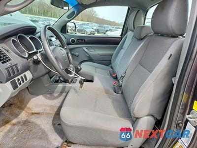 Zdjęcie 7 z 11 samochodu: 2011 TOYOTA TACOMA BASE VIN:5TFNX4CNXBX003434 - miniatura