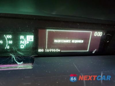 Zdjęcie 9 z 12 samochodu: 2015 TOYOTA PRIUS TWO VIN:JTDKN3DU4F0450459 - miniatura