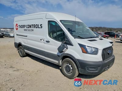 Czwarte zdjęcie samochodu z boku: 2024 FORD TRANSIT T-250 VIN:1FTBR1C84RKB71034 - miniatura