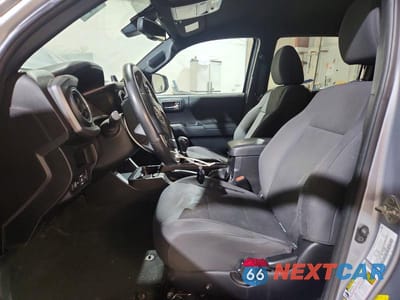 Zdjęcie 7 z 12 samochodu: 2018 TOYOTA TACOMA TRD SPORT VIN:3TMCZ5AN3JM138544 - miniatura