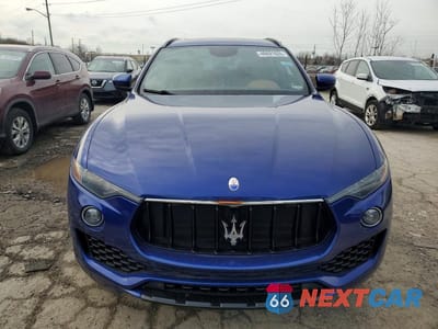 Piąte zdjęcie samochodu w środku: 2017 MASERATI LEVANTE S SPORT VIN:ZN661YUS0HX246615 - miniatura