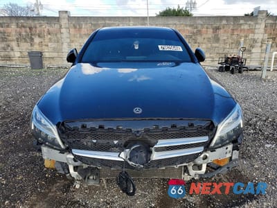 Piąte zdjęcie samochodu w środku: 2019 MERCEDES-BENZ C 300 VIN:55SWF8DB4KU303417 - miniatura