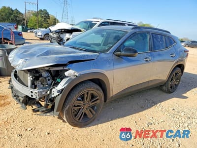 2025 CHEVROLET TRAX ACTIV KL77LKEP1SC044854 - główne zdjęcie licytacji z USA - miniatura