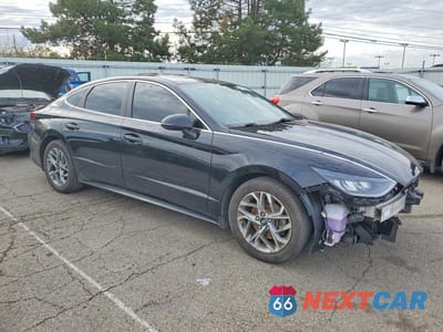 Czwarte zdjęcie samochodu z boku: 2021 HYUNDAI SONATA SEL VIN:5NPEL4JA2MH072161 - miniatura