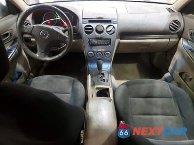 Zdjęcie 9 z 14 samochodu: 2004 MAZDA 6 S VIN:1YVFP82D845N54670 - miniatura