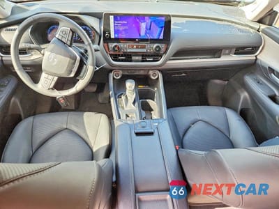 Zdjęcie 8 z 12 samochodu: 2025 TOYOTA GRAND HIGHLANDER LIMITED VIN:5TDAAAB57SS079280 - miniatura