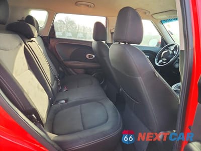 Zdjęcie 10 z 12 samochodu: 2017 KIA SOUL + VIN:KNDJP3A58H7494154 - miniatura