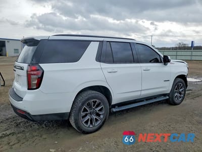 Trzecie zdjęcie samochodu z tyłu: 2022 CHEVROLET TAHOE K1500 Z71 VIN:1GNSKPKD0NR292318 - miniatura
