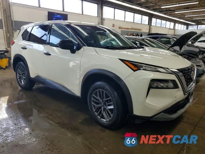 Czwarte zdjęcie samochodu z boku: 2023 NISSAN ROGUE S VIN:5N1BT3AB3PC856804 - miniatura