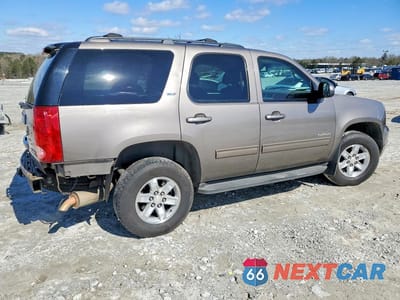 Trzecie zdjęcie samochodu z tyłu: 2013 GMC YUKON SLT VIN:1GKS1CE05DR189976 - miniatura