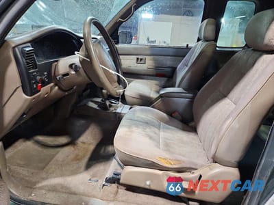 Zdjęcie 7 z 12 samochodu: 2000 TOYOTA TACOMA V6 VIN:4TAWN72N1YZ655137 - miniatura