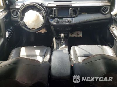 Zdjęcie 8 z 13 samochodu: 2018 TOYOTA RAV4 HYBRID SE VIN:JTMJJREVXJD215308 - miniatura