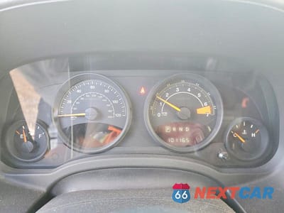 Zdjęcie 9 z 13 samochodu: 2014 JEEP PATRIOT LATITUDE VIN:1C4NJPFA0ED563299 - miniatura