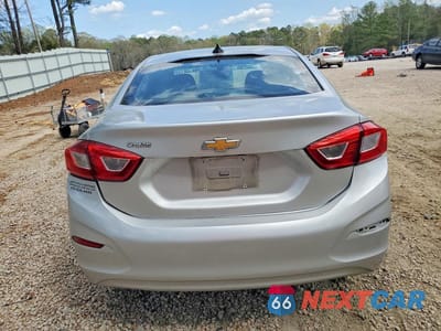 Zdjęcie 6 z 12 samochodu: 2019 CHEVROLET CRUZE LS VIN:1G1BC5SMXK7151847 - miniatura