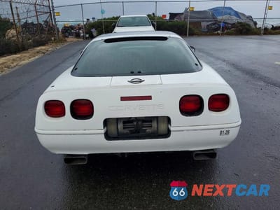 Zdjęcie 6 z 11 samochodu: 1991 CHEVROLET CORVETTE VIN:1G1YY2381M5107259 - miniatura