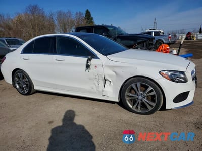 Czwarte zdjęcie samochodu z boku: 2018 MERCEDES-BENZ C 300 4MATIC VIN:55SWF4KB5JU257039 - miniatura