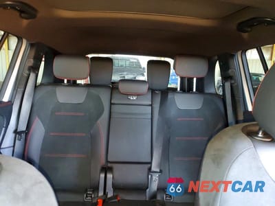 Zdjęcie 10 z 13 samochodu: 2025 MERCEDES-BENZ GLB 250 VIN:W1N4M4GBXSW399061 - miniatura