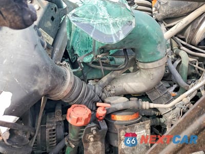 Zdjęcie 7 z 10 samochodu: 2009 VOLVO VNM SEMI TRUCK VIN:4V4MC9EG69N263617 - miniatura