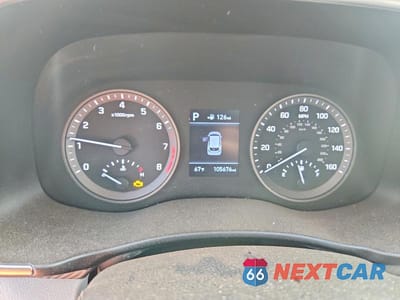 Zdjęcie 9 z 11 samochodu: 2019 HYUNDAI TUCSON SE VIN:KM8J23A40KU880965 - miniatura
