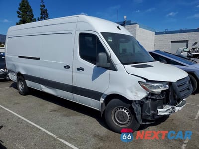 Czwarte zdjęcie samochodu z boku: 2019 MERCEDES BENZ SPRINTER 2500/3500 DELIVERY VAN VIN:WD3PF1CD3KP060215 - miniatura