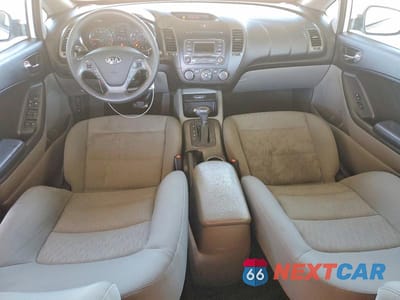 Zdjęcie 8 z 11 samochodu: 2014 KIA FORTE LX VIN:KNAFK4A60E5075951 - miniatura