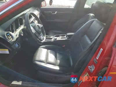 Zdjęcie 7 z 11 samochodu: 2013 MERCEDES-BENZ C 250 VIN:WDDGF4HB5DA797846 - miniatura