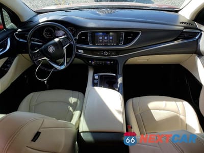 Zdjęcie 8 z 13 samochodu: 2022 BUICK ENCLAVE ESSENCE VIN:5GAERBKW4NJ136689 - miniatura