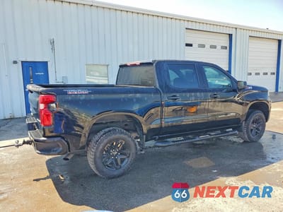 Trzecie zdjęcie samochodu z tyłu: 2024 CHEVROLET SILVERADO K1500 TRAIL BOSS CUSTOM VIN:3GCPDCEKXRG175136 - miniatura