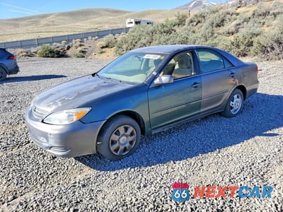 2004 TOYOTA CAMRY LE 4T1BE32K64U806252 - główne zdjęcie licytacji z USA - miniatura