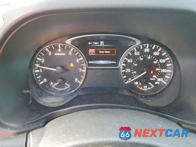 Zdjęcie 9 z 11 samochodu: 2018 NISSAN PATHFINDER S VIN:5N1DR2MM3JC652056 - miniatura