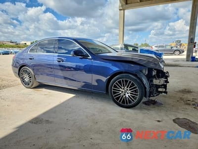 Czwarte zdjęcie samochodu z boku: 2024 MERCEDES-BENZ C 300 VIN:W1KAF4GB9RR163908 - miniatura