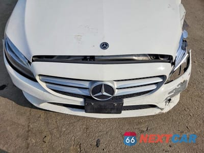 Zdjęcie 11 z 12 samochodu: 2019 MERCEDES-BENZ C 300 4MATIC VIN:55SWF8EB0KU286761 - miniatura