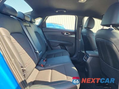Zdjęcie 10 z 13 samochodu: 2023 KIA FORTE GT VIN:3KPF44AC5PE676668 - miniatura