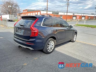 Czwarte zdjęcie samochodu z boku: 2016 VOLVO XC90 T6 VIN:YV4A22PK2G1090674 - miniatura