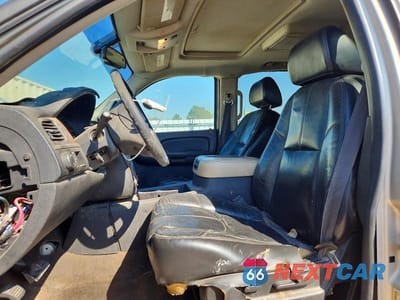 Zdjęcie 7 z 14 samochodu: 2007 CHEVROLET SUBURBAN C1500 VIN:1GNFC16J97J238139 - miniatura
