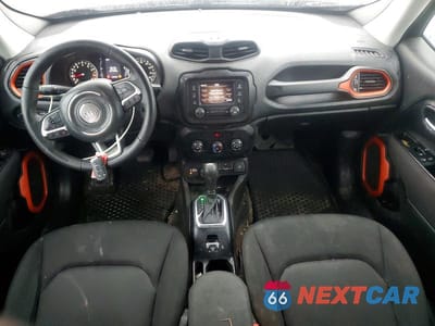 Zdjęcie 8 z 13 samochodu: 2020 JEEP RENEGADE SPORT VIN:ZACNJBAB2LPL11357 - miniatura