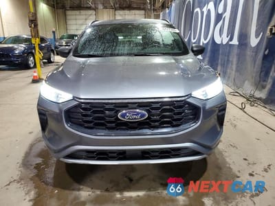 Piąte zdjęcie samochodu w środku: 2024 FORD ESCAPE ST LINE VIN:1FMCU9MN2RUA97649 - miniatura