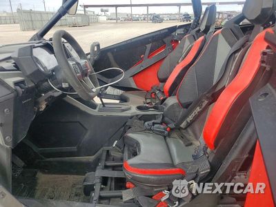 Piąte zdjęcie samochodu w środku: 2022 POLARIS RZR TURBO R UTILITY VEHICLE VIN:3NSG4L927NG381923 - miniatura
