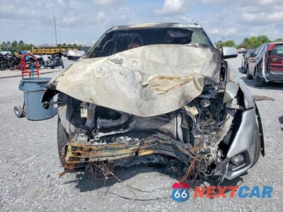 Piąte zdjęcie samochodu w środku: 2019 CHEVROLET TRAVERSE LT VIN:1GNERGKW6KJ288424 - miniatura