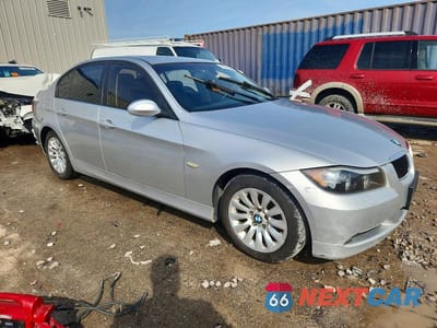 Czwarte zdjęcie samochodu z boku: 2008 BMW 328 XI VIN:WBAVC93588K036458 - miniatura